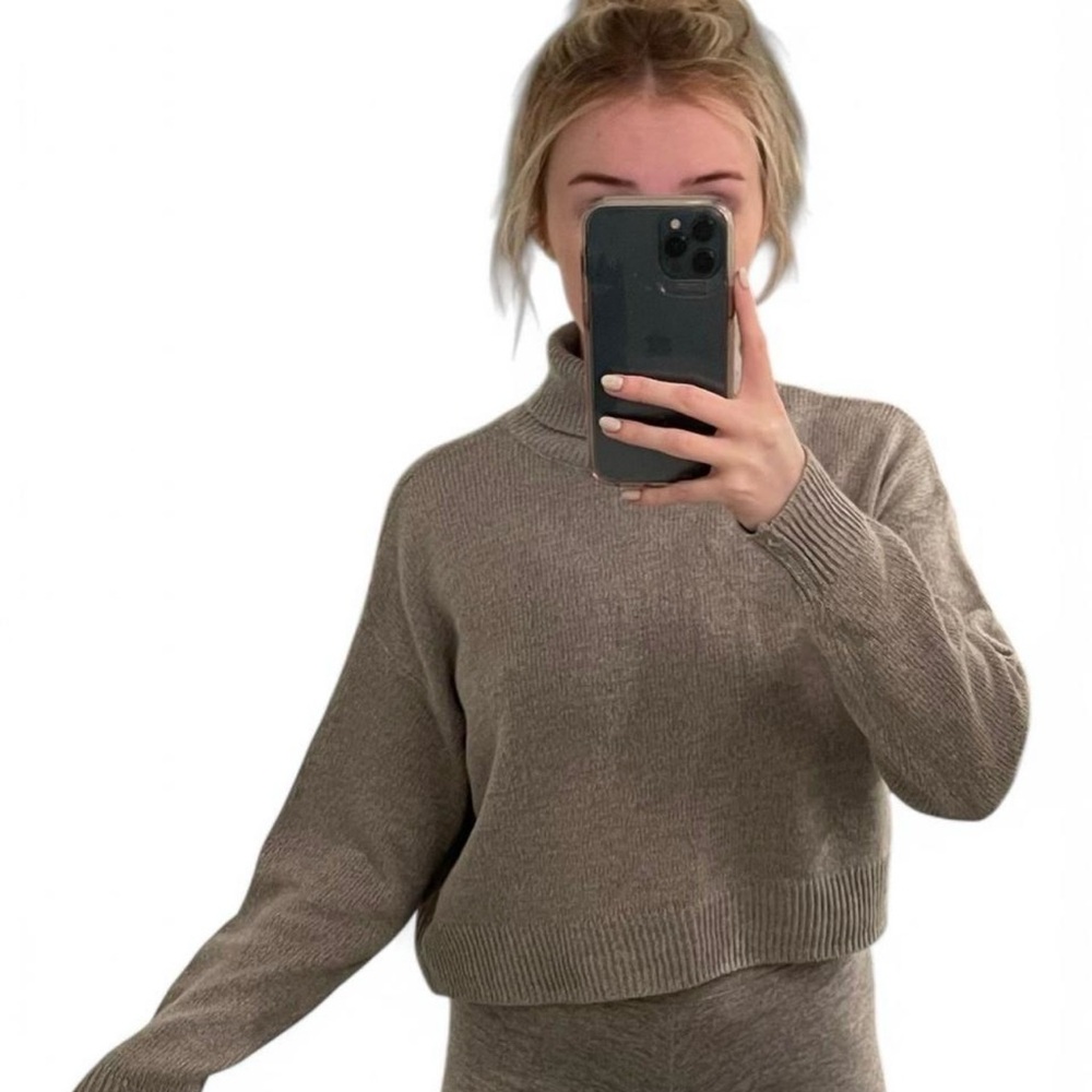 SOLD - Women's ‘New Look’ Gray Knit Sweater
